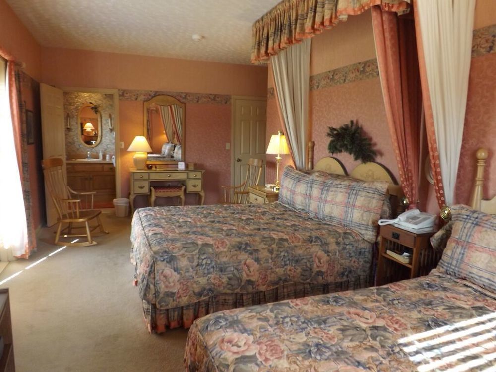 West Ridge Bed & Breakfast Elizabethtown Exteriör bild