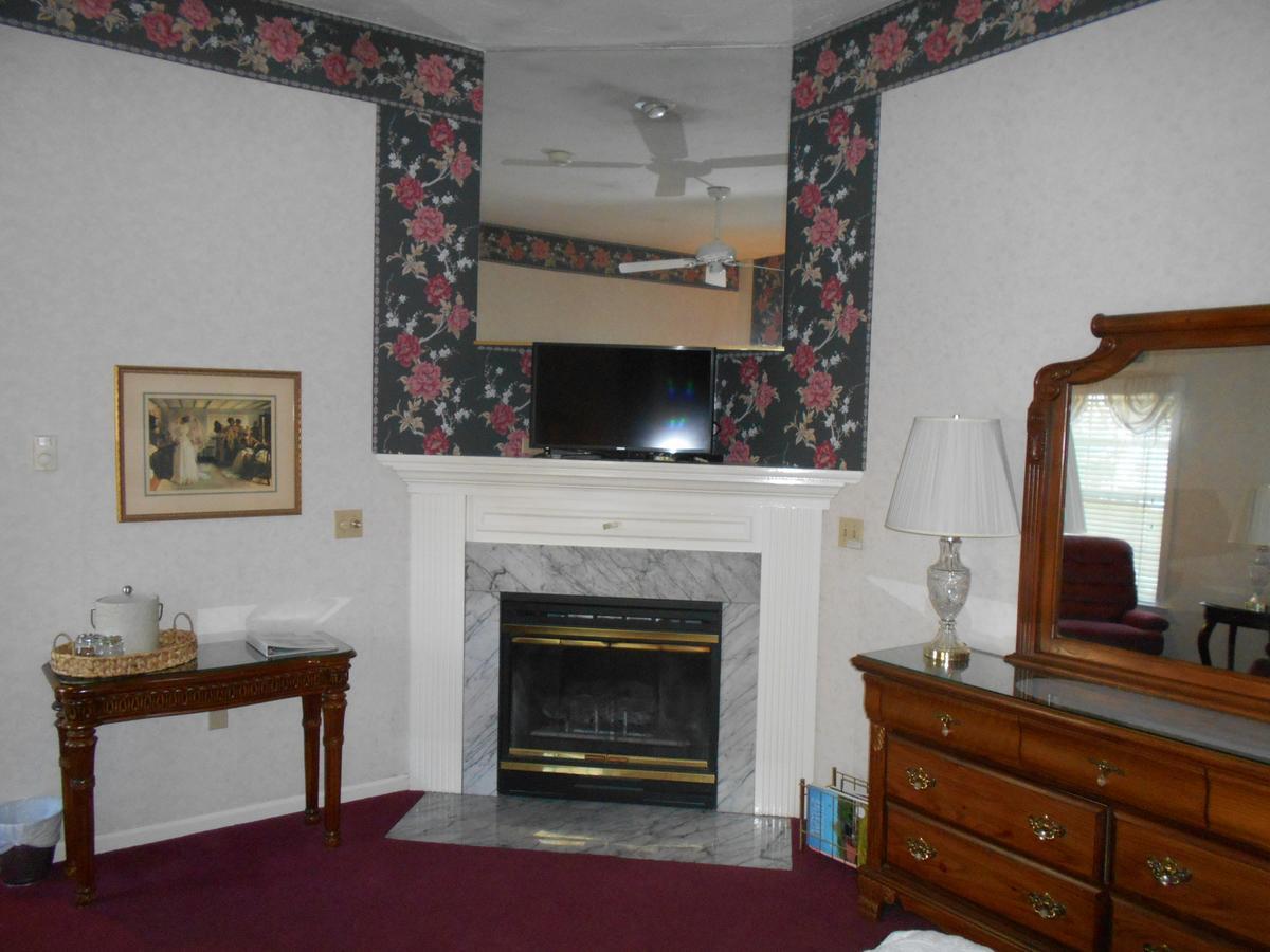 West Ridge Bed & Breakfast Elizabethtown Exteriör bild