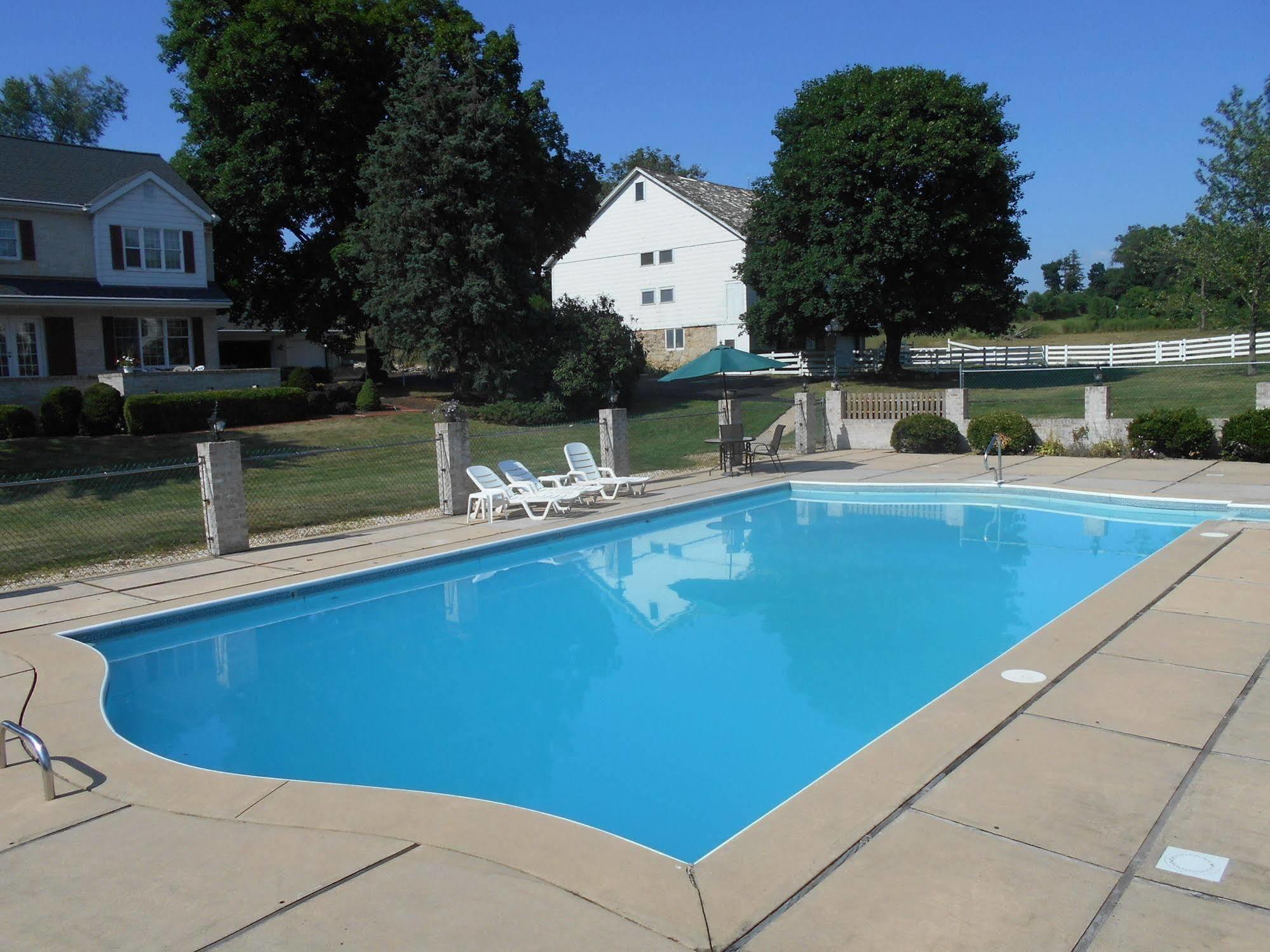 West Ridge Bed & Breakfast Elizabethtown Exteriör bild